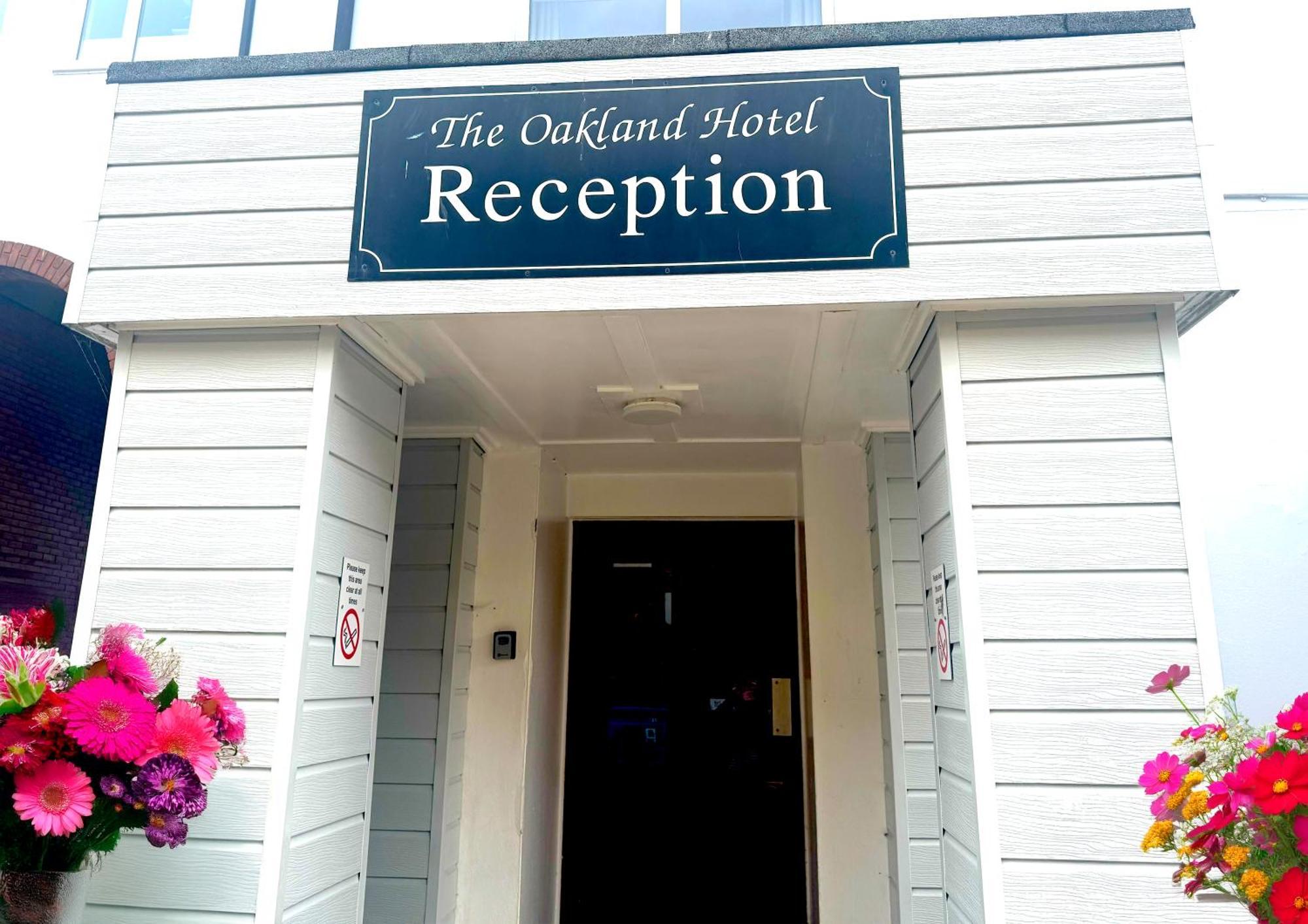 The Oakland Hotel Woodham Ferrers Bagian luar foto